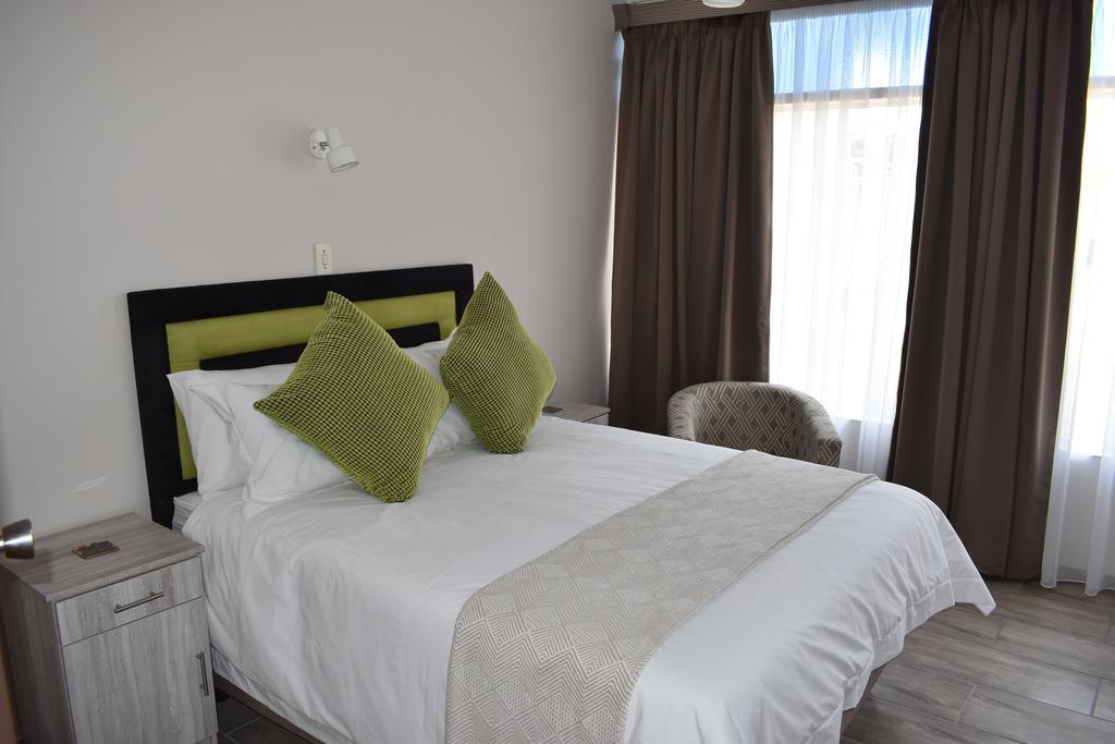 Goedgedacht Guestrooms Potchefstroom Luaran gambar